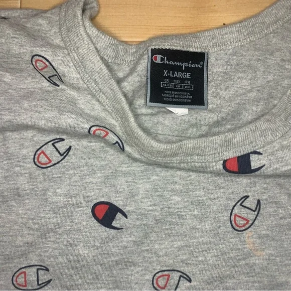 Champion Gym Crop Tops Logo size extra large - Picture 7 of 8